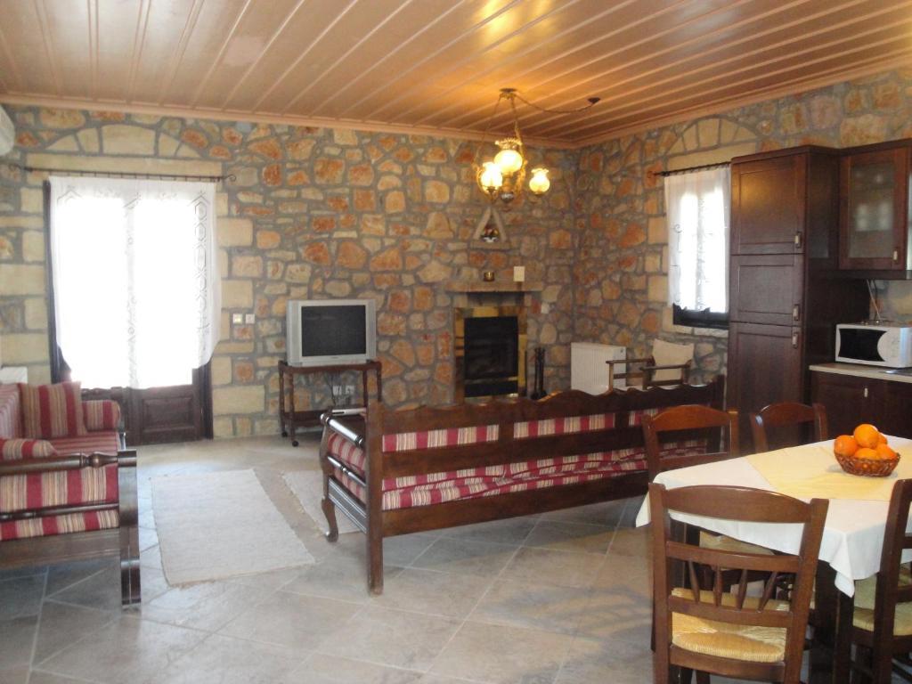 Klymeni Traditional Homes Нафплион Номер фото